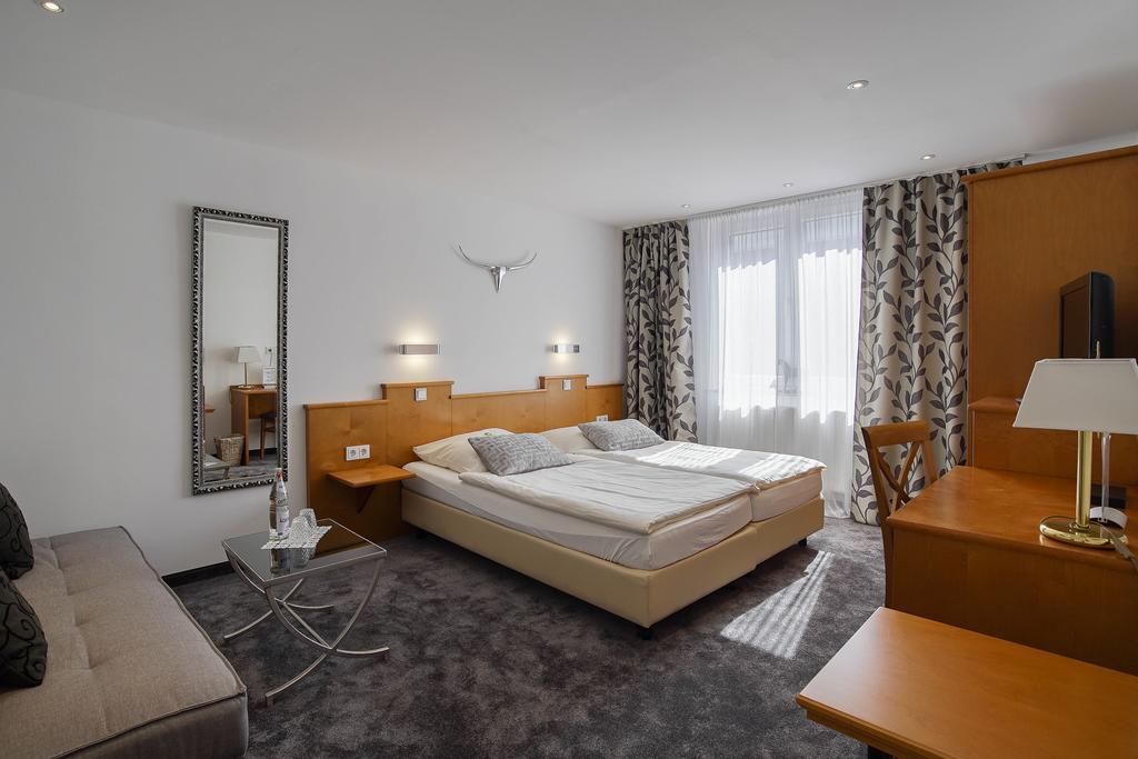 Hotel Maxim Langenfeld  Pokój zdjęcie