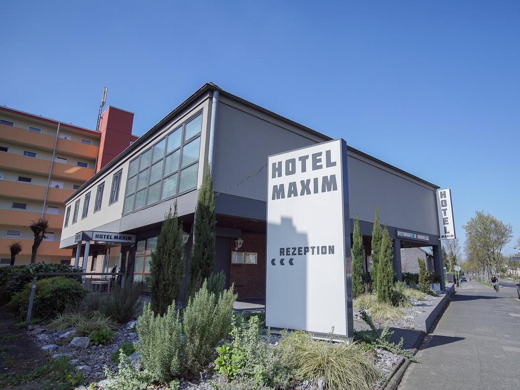 Hotel Maxim Langenfeld  Zewnętrze zdjęcie